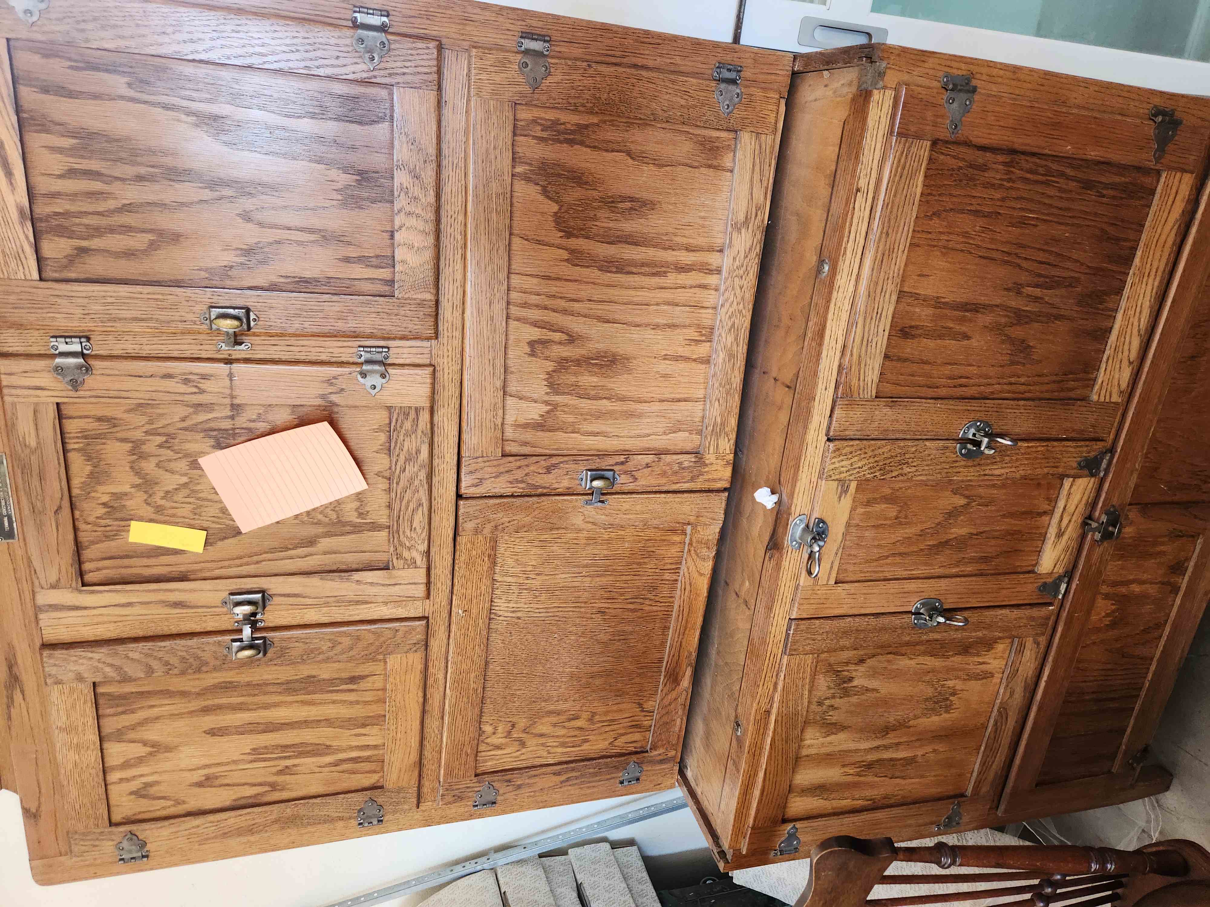 Vintage Hoosier-Style Oak Cabinet – Classic Storage & Functionality Image