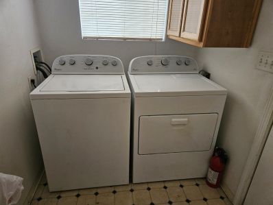 Whirlpool WTW5000DW Washer & WED49STBW1 Dryer Laundry Pair - Electric Image