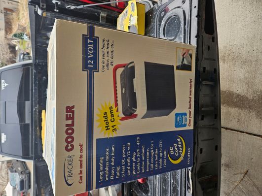 Tracker 12-volt cooler Image